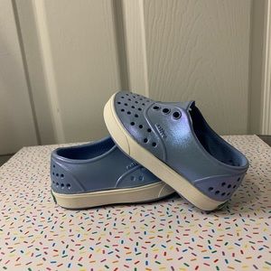 Native metallic blue size 4c